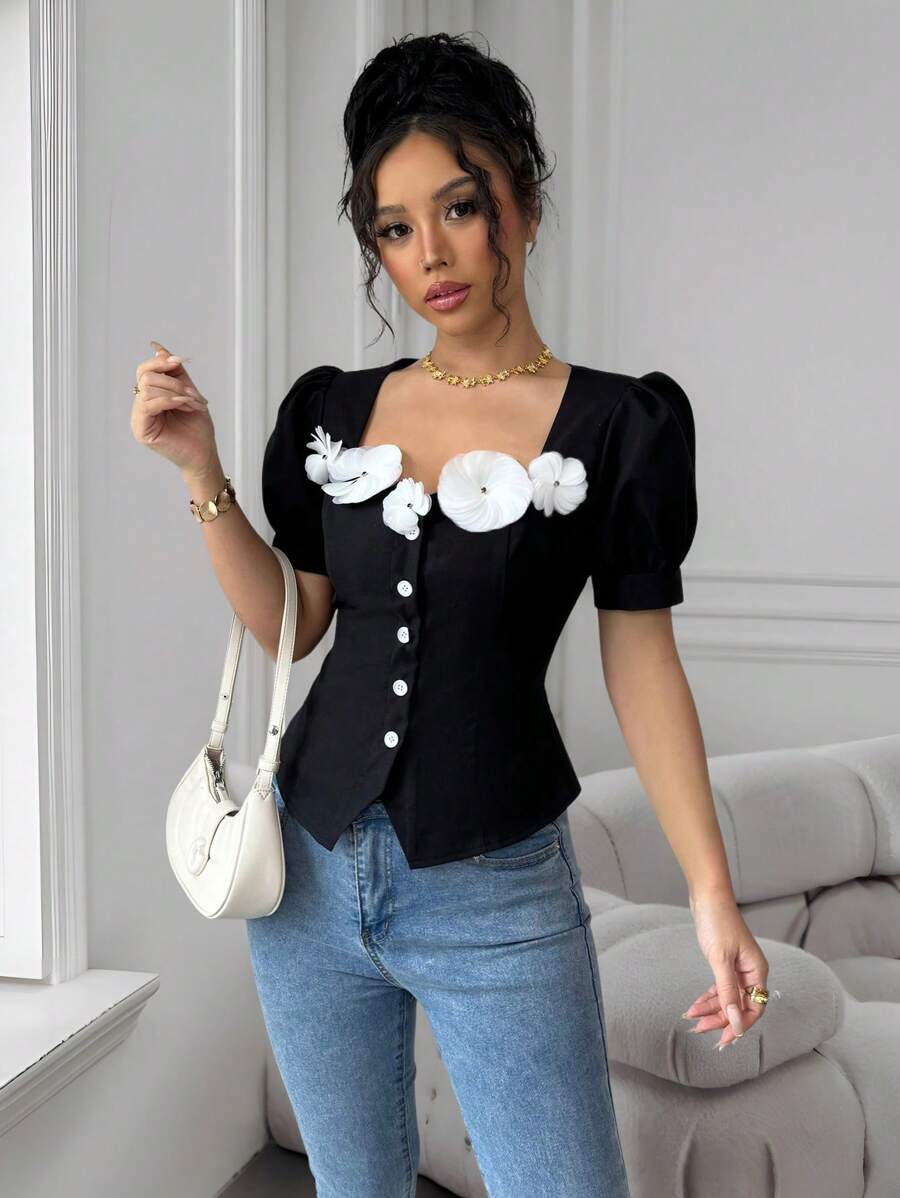 SHEIN Unity 心形领 3D 花卉印花短袖前开腰衬衫,春夏通勤优雅之选 - 黑色 - 查看 1