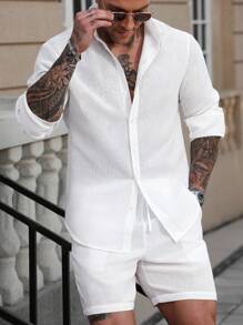 Manfinity Homme Conjunto casual de 2 piezas para hombre: camisa blanca de manga larga de una hilera de botones y pantalones cortos con cordón en la cintura, ropa de otoño - Blanco - Ver 4