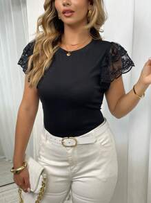 Flirla Camiseta casual de verano de manga corta con cuello redondo, entallada y de encaje para mujer de talla grande - Negro - Ver 3