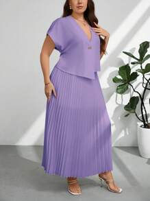 Firerie طقم قياس كبير قطعتين - ملابس علوية بأكمام قصيرة ذات لون واحد وتنورة على شكل حرف A