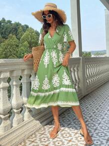 SHEIN VCAY Vacation Print Short Sleeve Fitted Mid-Length Casual Dress For Women Vacation Casual Outfit Spring Outfits For Women - Green - View 5