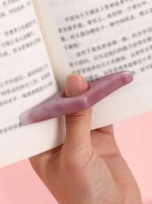Creative Thumb Supporter Resin Bookmarks Book Expander, Non-Random Shipping - Multicolor - View 1