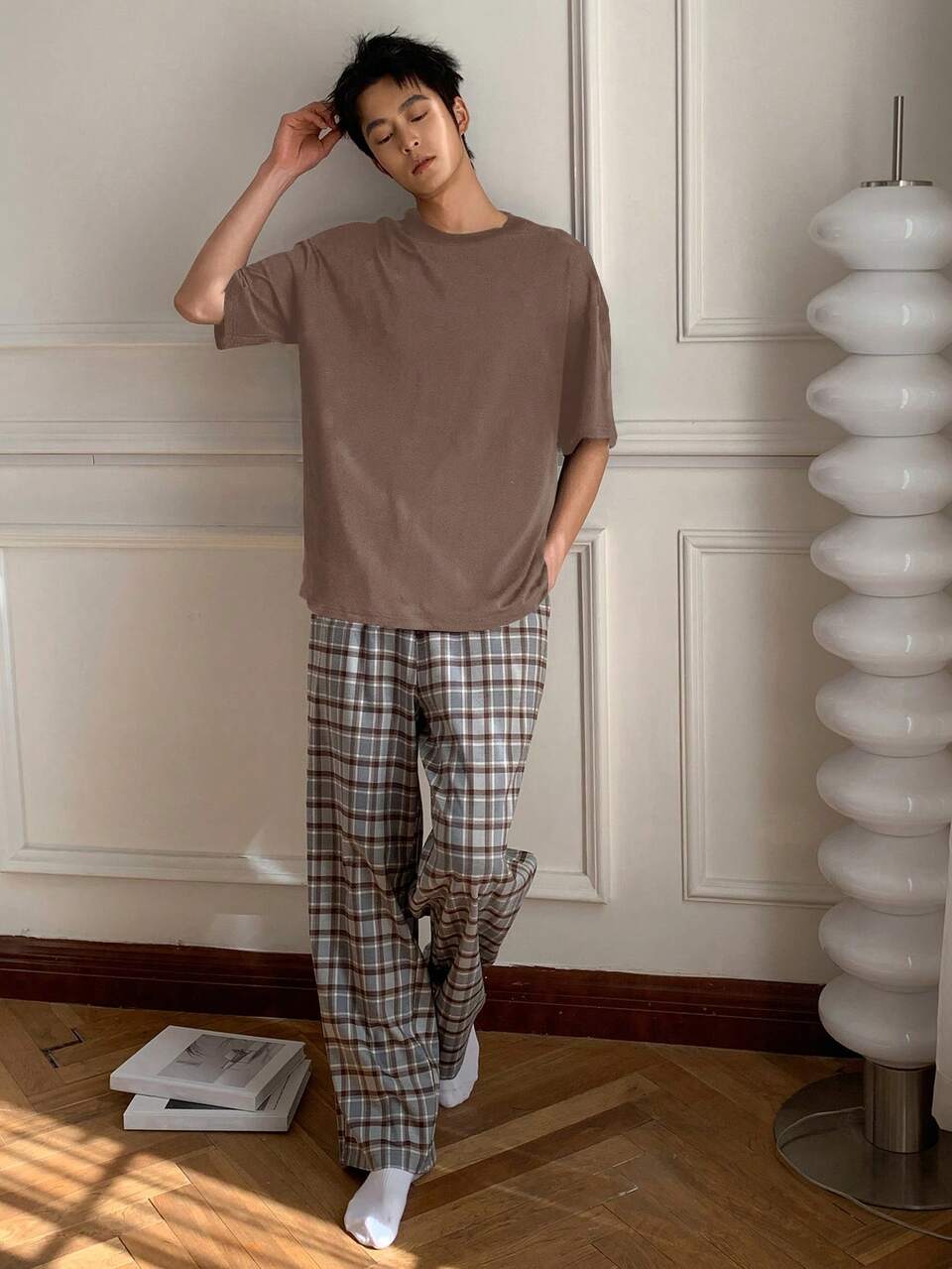 Men's Summer Solid Color Short Sleeve T-Shirt And Retro Plaid Shorts 2 Pieces Home Wear Set Pajama