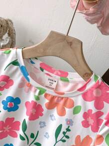 SHEIN Girls' Fitted Crew Neck Sweater With Heart Pattern - White - View 6