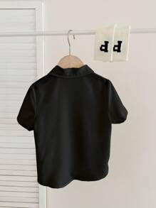 SHEIN Leap Crew قميص قصير الأكمام بطبعات هندسية وخطوط منقطعة كاجوال بناسب الشباب والأطفال، مرتاح وسهل للارتداء في الربيع والصيف - متعدد الألوان - مشاهدة 2