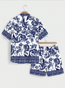 Manfinity RSRT 休闲时尚度假风格花卉、植物、动物全身数码印花配套男士短袖衬衫和短裤套装，适合夏季户外约会、派对、送给男朋友的礼物 - 藍色 - 查看 4