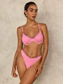 SHEIN Swim Conjunto de ropa de baño para mujer de unicolor con bordado floral de tela jacquard