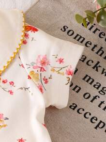 Conjunto de 2 piezas para bebés niñas: Blusa de manga corta con cuello con volantes y estampado floral pequeño + pantalones cortos floreados, para verano - Albaricoque - Ver 6