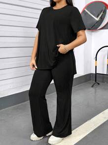 SHEIN Essnce 大码女装春夏时尚休闲运动舒适高弹力黑色基本款带口袋日常短袖T恤和裤子两件套，女士机场装，裤子套装，街头服饰，女士教堂服装，女士休闲套装，Y2k服装，女士夏季服装 - 黑色 - 查看 3