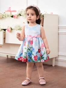Babygirl 夏季可爱花卉和复活节图案无袖休闲连衣裙