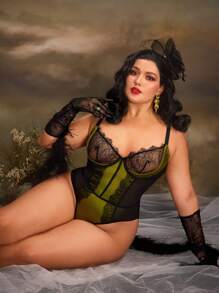 Plus Size Vintage Palace-Style Sexy Shiny Lace Bodysuits, Intimate Apparel