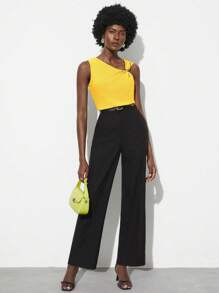 Maija Áo không tay màu vàng tươi sáng, thiết kế bất đối xứng, đính kim loại, kiểu dáng mới mùa hè 2025, thích hợp cho công sở, đi nghỉ mát, dự đám cưới, lễ hội nhạc đồng quê, ăn trưa, sân bay, phong cách retro thập niên 90, dáng ôm, cổ bất đối xứng. - Màu vàng - Xem 3