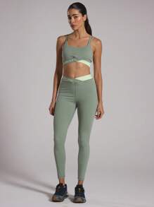 Crossover Waistband Contrast Panel Crossover Back Strap Sports Bra Musera Sport Active Gym Workout, Padel, Tennis, Pickleball Gym Fitness - Multicolor - View 5