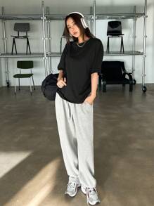 DAZY Camiseta De Hombro Caído Con Bordado De Letra - Negro - Ver 5