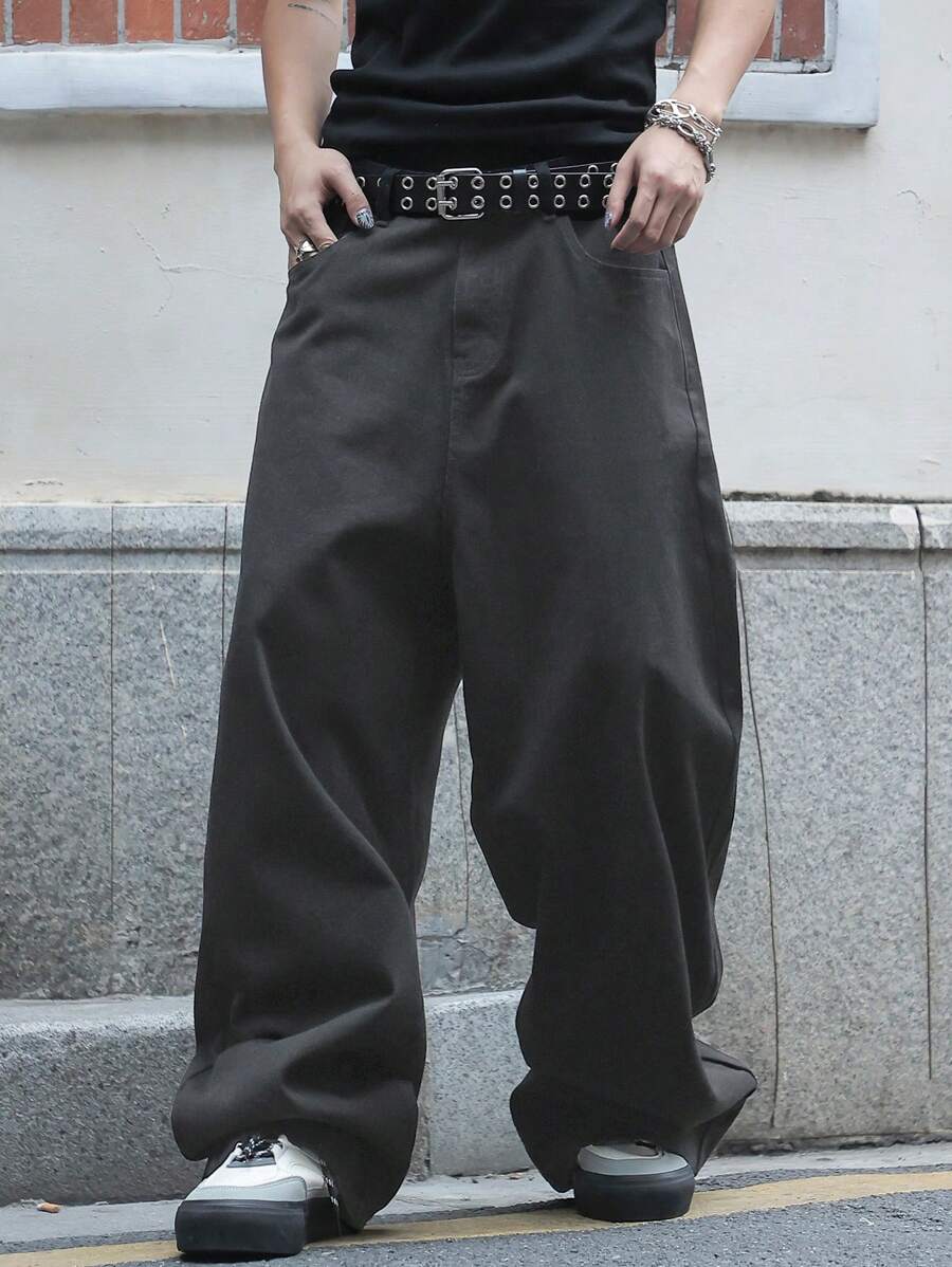 Manfinity Hypemode Men's Black Loose Fit Baggy Jeans - Dark Grey - View 1