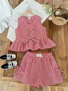 SHEIN Conjunto de 2 piezas de blusa sin mangas con decoración de lazo y dobladillo con volantes a cuadros rojos y blancos, y shorts casuales para niñas preadolescentes, adecuado para primavera/verano, salidas diarias, viajes de primavera, vuelta al colegio