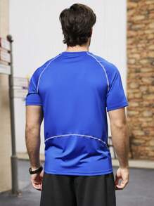 Manfinity Sport Corelite Men's Geometry Pattern Raglan Short Sleeve Sports T-Shirt