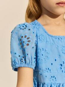 SHEIN Leap Crew Vestido mini elegante de color azul cielo sólido con mangas abullonadas y bordado para niñas, primavera/verano - Azul - Ver 7