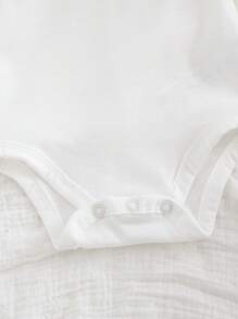 新生女宝宝针织可爱白色短袖连体衣，休闲夏季装