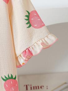 Camisón largo de manga corta y ropa de descanso con base negra minimalista y estampado de corazón rosa para niñas