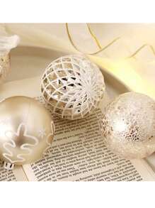 SHEIN 16 piezas de adornos de bola de color dorado champán y blanco, decoración colgante para el árbol, decoración para el hogar y fiestas, San Valentín, boda de San Valentín, cumpleaños