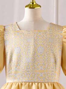 SHEIN Elegantes, bedrucktes Patchwork-Prinzessinnenkleid mit Puffärmeln für Tween-Mädchen