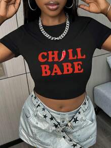 女士短款T恤，简约时尚，适合夏季