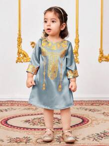 SHEIN Babygirl 可爱粉色缎面金色图案长袖连衣裙，春夏 - 淺藍色 - 查看 1