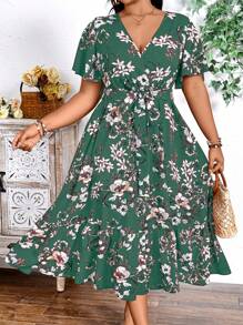 SHEIN Clasi 大码节日花卉印花荷叶边下摆长款夏季连衣裙新年服装长款女装 - 綠色 - 查看 1