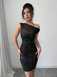 Chiquease Vestido mini asimétrico con diseño de malla y detalles metálicos, de moda