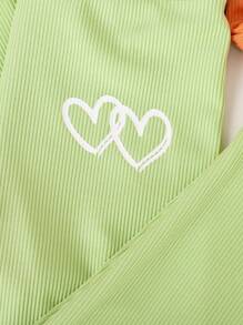 SHEIN Playful Pals 女嬰粉色夏季休閒可愛工作裝 心形印花無袖V領上衣&彈性腰長褲 6件組 春季戶外運動服裝套裝 - 彩色 - 查看 6