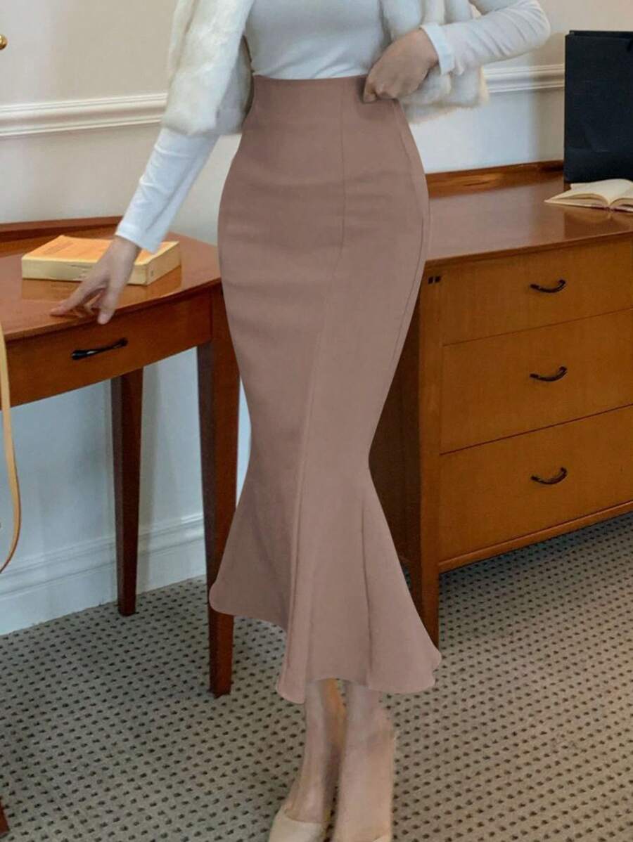 Wynsel 女士纯色休闲半身裙，时尚百搭，适合夏季、秋季和冬季穿着，荷叶边设计更添时尚感。 - 卡其色 - 查看 1