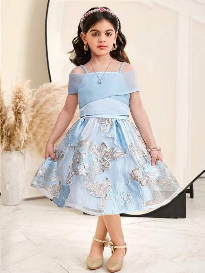 SHEIN Leap Crew 年轻女孩 2 件套：欧根纱交叉领口上衣和玫瑰花印花提花裙装、蛋糕裙、春夏斋月风格搭配家庭度假、节日、华丽公主、正式服装、派对服装、生日服装、女孩日常服装、节日、家庭聚会和特殊场合、兄弟姐妹服装、可爱、优雅、甜美、复古、时尚。妈妈和女儿和姐妹搭配。