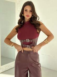 SHEIN Privé 情人节新款优雅性感复古机车风别致酒红色 PU 皮革扣拼接立领短款背心和高腰阔腿长裤 2 件套 - 酒紅色 - 查看 7