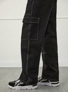 RueChic Men Dark Washed Contrast Stitch Cargo Pockets Straight Fit Jeans - Black - View 5