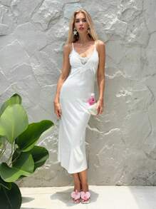 SHEIN Unity Vestido de satén mini con cola de pez, diseño de botones y adorno de encaje en escote en V - Blanco - Ver 5