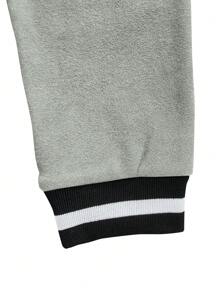 Manfinity Homme 男士休闲条纹 V 领长袖 T 恤，秋季 - 淺灰色 - 查看 3