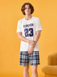 Happy Jammies Set de 3 piezas de ropa de descanso para hombre que incluye top de manga corta con cuello redondo con estampado de letras, shorts a cuadros y pantalones