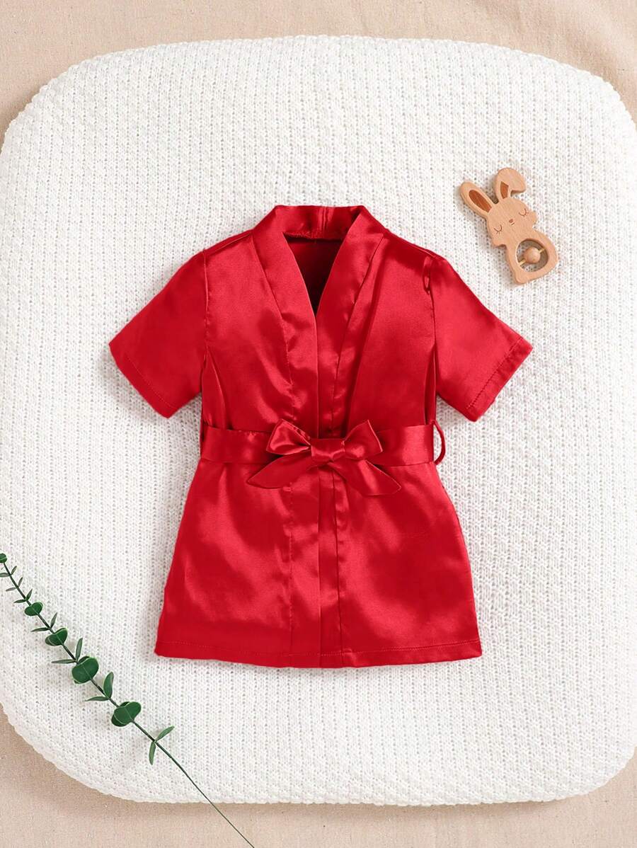 SHEIN Newborn Baby Girl Soft Woven Solid Color Satin Tie Bathrobe