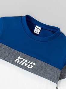 SHEIN Explorewe 2 件装年轻男童休闲圆领字母印花拼色短袖上衣和裤子套装