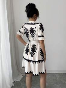 Elenzga 女士休闲花卉印花 V 领收腰连衣裙 - 彩色 - 查看 2