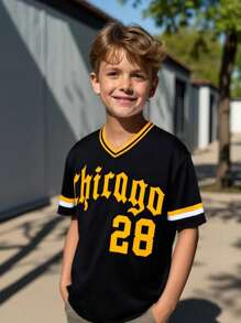 SHEIN Tween Boy Casual Street Style Knitted Short Sleeve T-Shirt With V-Neck, Digital & Letter Print, Sporty Look