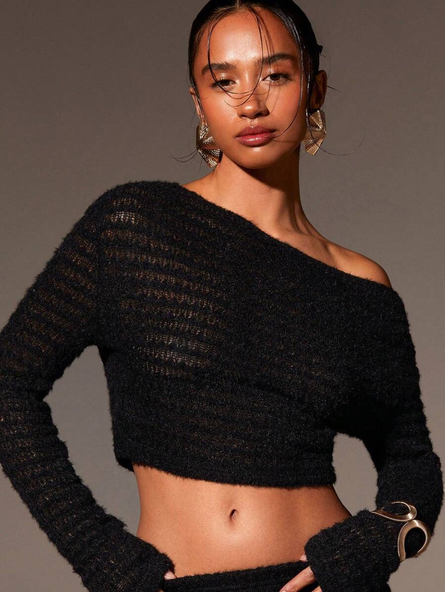 Athîral Women Casual Solid Color Asymmetrical Neck Long Sleeve Crop Top - Black - View 1