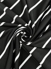 SHEIN Essnce Vestido de manga corta hasta la mitad de la pierna, de corte holgado, cómodo y de estilo casual para mujer talla grande, con cuello de polo a rayas blancas y negras, para primavera y verano. Atuendo de verano para mujeres, minimalista, ropa de calle para mujeres, dinero viejo, atuendos de maestra para mujeres - Blanco y Negro - Ver 7