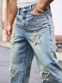 Manfinity Roughcore Men's Casual Modern Light Wash Denim Jeans With Star Appliques And Zipper Detail - Light Wash - View 4