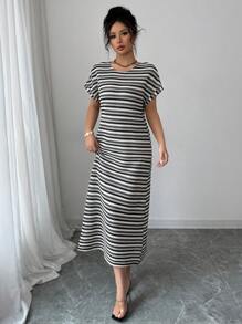 Elenzga Vestito lungo casual da vacanza, nero e bianco, con lavorazione a uncinetto, novità primavera/estate, da donna