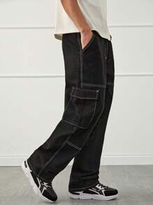 RueChic Men Dark Washed Contrast Stitch Cargo Pockets Straight Fit Jeans - Black - View 4