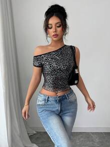 Elenzga 2025 Valentine's Day Sequin Embellished Slim Fit Asymmetrical Neck Short Sleeve T-Shirt - Multicolor - View 3