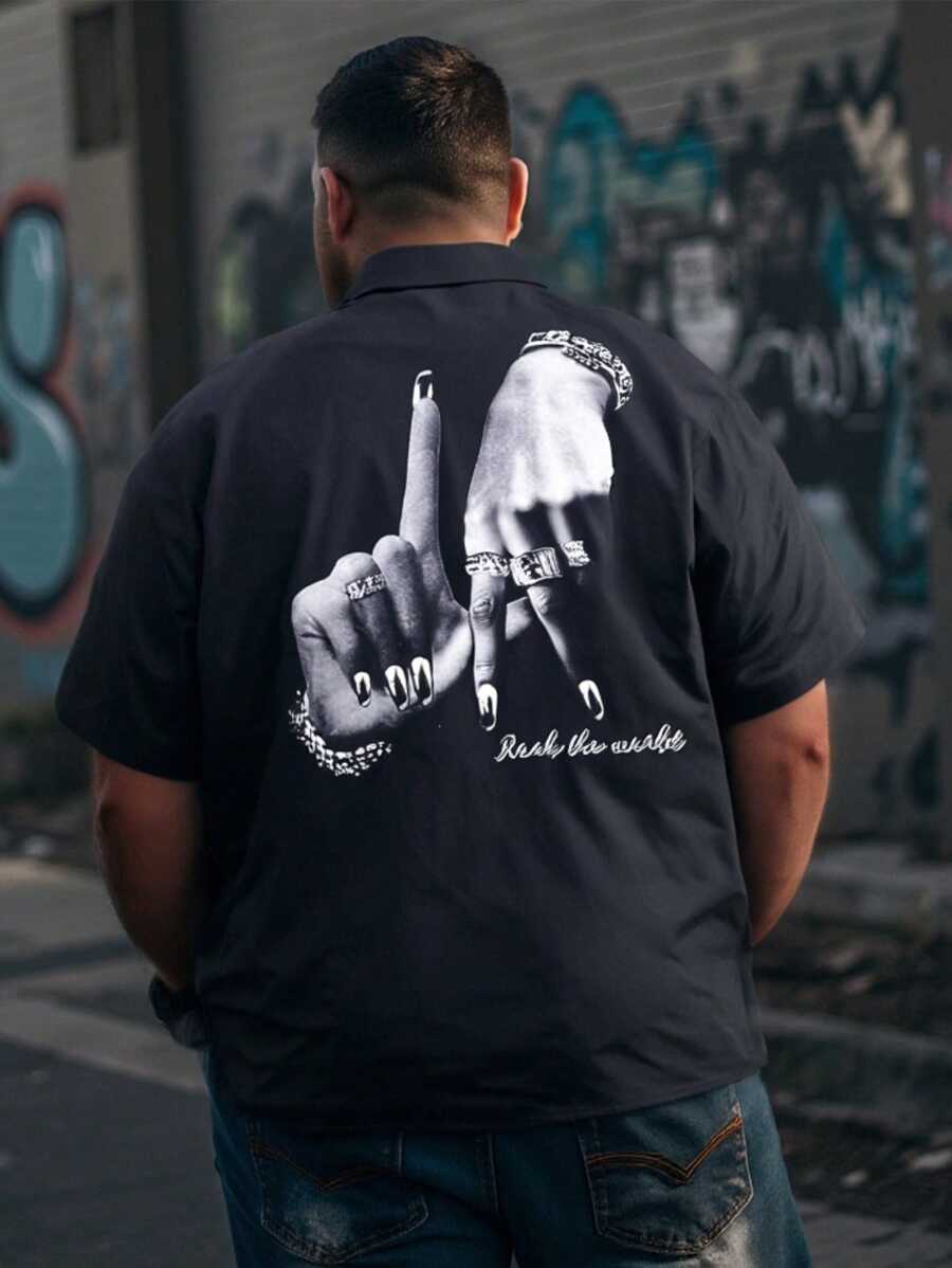 Manfinity VCAY 大码男士街头时尚印花黑色短袖编织衬衫 - 黑色 - 查看 1