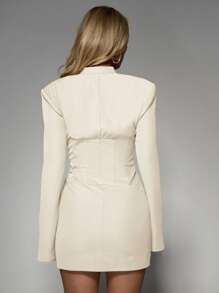 MISSGUIDED 优雅长袖锁孔镂空紧身胸衣迷你连衣裙，非常适合冬季节日派对婚礼宾客特别活动褶皱侧胸衣紧身正式 - 奶油色 - 查看 2